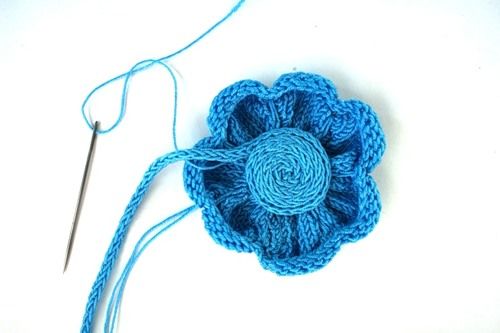 http://knitka.ru/knitting-schemes-pictures/2011/11/cvetok.jpg