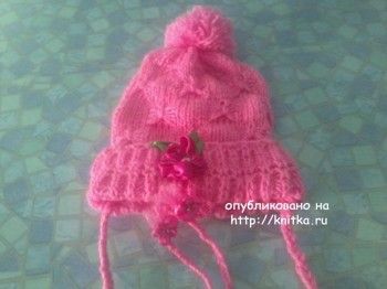 Весенняя шапочка Арина. Вязание спицами.