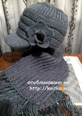 Шапочка с козырьком и шарф. Работы Валентины. Вязание спицами.