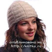 Вяжем спицами шапку.