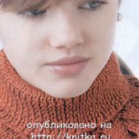 Интересная отделка воротника спицами.