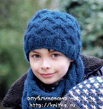 Шапка и шарф для мальчика. Вязание спицами.