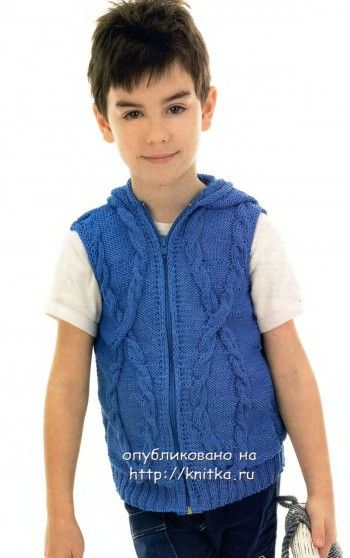 фото вязаного жилета для мальчика