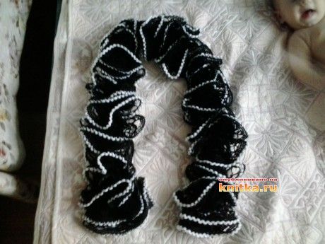 фото вязаного спицами шарфа