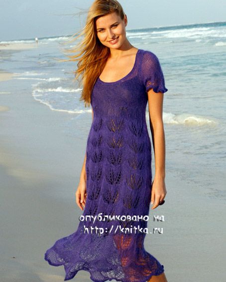 Вязаное спицами летнее платье Mallorca by DROPS Design