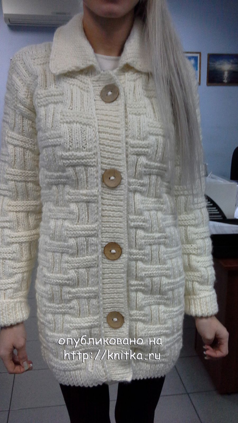 Вязаное пальто женское спицами ( фото)