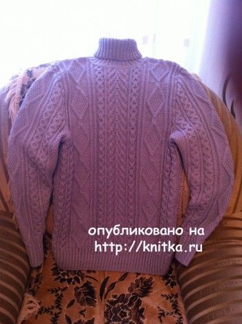 Мужской свитер спицами 