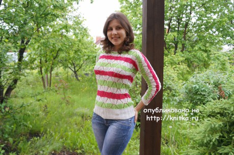 Вязаный весенний свитер. Работа Марии вязание и схемы вязания