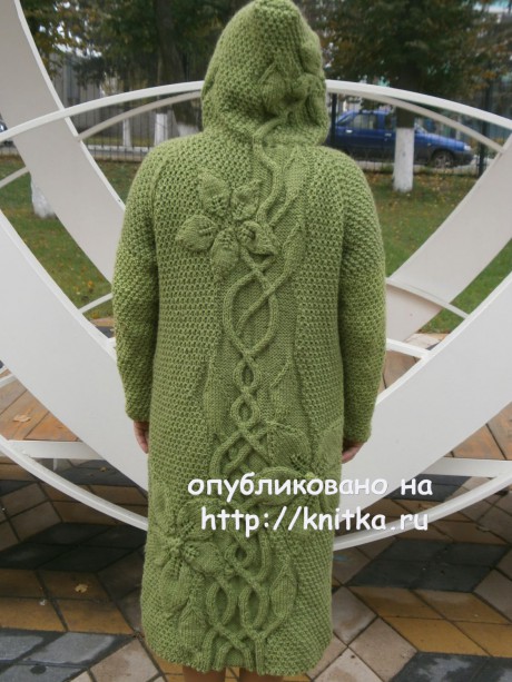 Вязаное спицами пальток. Работа Наталии Гуторовой вязание и схемы вязания