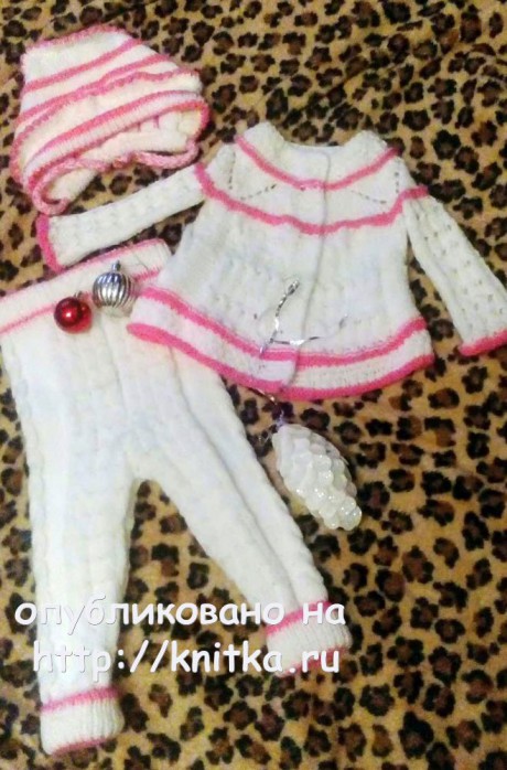 Детский костюм: шапка, штанишки и кофта спицами вязание и схемы вязания