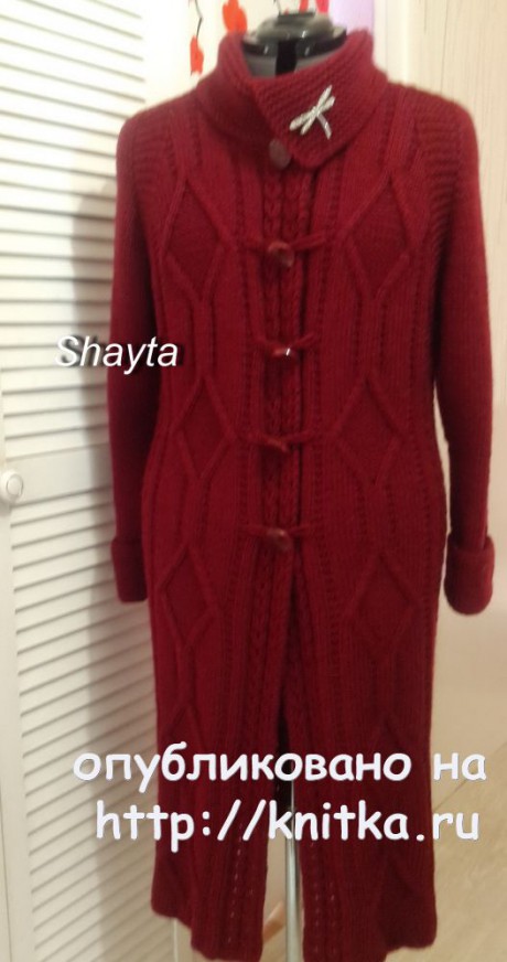 Пальто Сангрия с рукавами реглан от Shayta вязание и схемы вязания