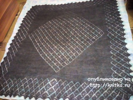 Пуховый платок, связанный спицами. Работа Раушании Уметбаевой вязание и схемы вязания