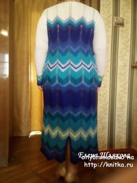 Женское платье спицами. Работа Елены Шляковой вязание и схемы вязания