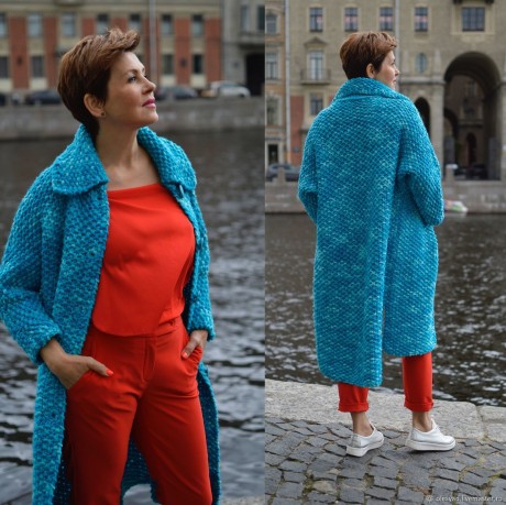Вяжем модное пальто спицами для женщин