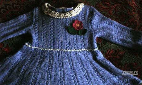 Платье спицами для девочки. Работа Елены вязание и схемы вязания