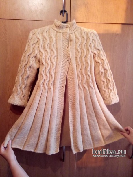 Вязаное пальто для девочки 6-7 лет. Работа Ольги вязание и схемы вязания