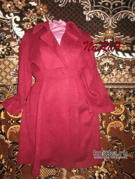 Схема вязанного пальто спицами для женщин