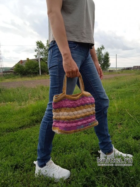 Вязанная спицами летняя сумка. Работа Маргарита Шопхолова вязание и схемы вязания