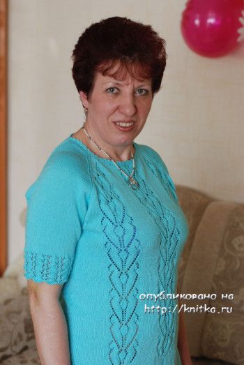 Вязаное спицами платье. Вязание спицами.