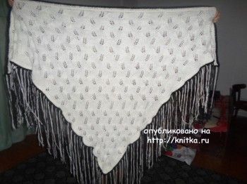 Вязаная шаль – работа Татьяны. Вязание спицами.