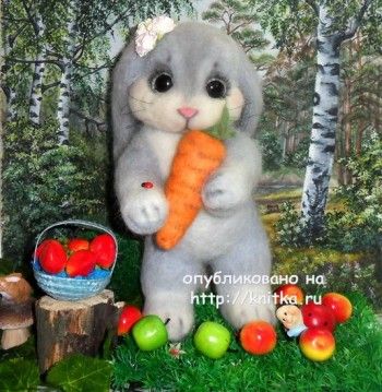 Вязаная игрушка кролик – работа Ирины. Вязание спицами.