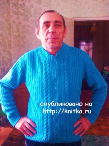 Мужской джемпер спицами – работа Валентины. Вязание спицами.