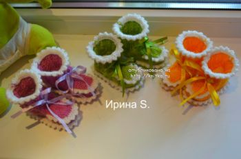 Вязаные спицами пинетки. Работы Ирины Стильник. Вязание спицами.
