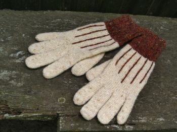 Твидовые перчатки спицами