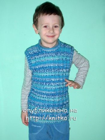 Вязаный жилет спицами. Вязание спицами.