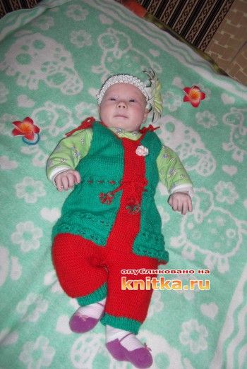 Костюм “Цветочек”. Вязание спицами.